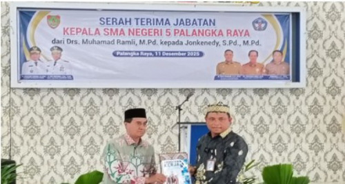 Sertijab Kepala SMA Negeri 5 Palangka Raya Berlangsung Sederhana